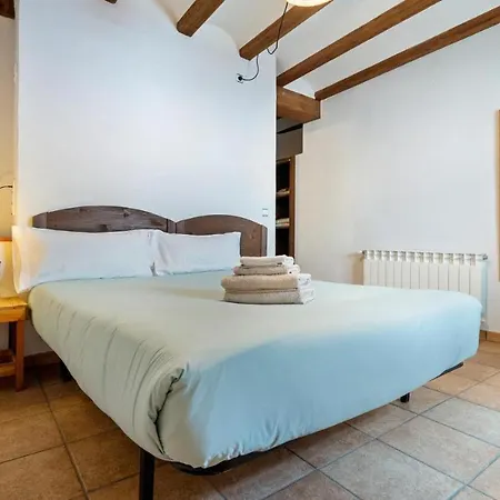 Cal Tous, La Socarrimada Farm stay