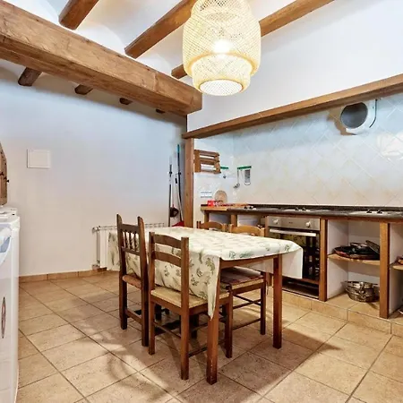 Farm stay Cal Tous, La Socarrimada *