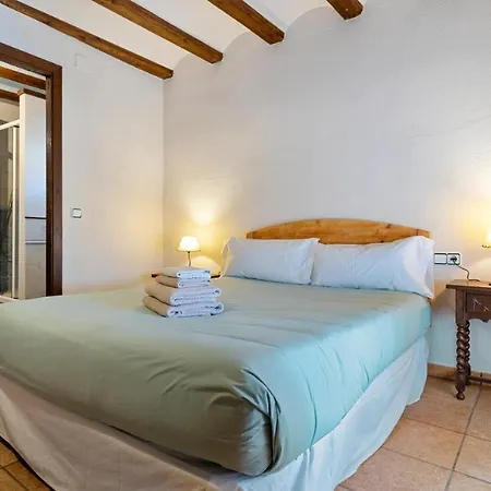 Farm stay Cal Tous, La Socarrimada Rojals